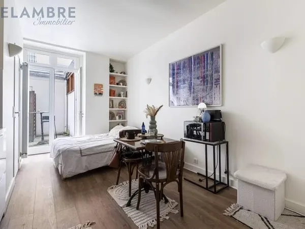 SAINT-GERMAIN-DES-PRÉS - STUDIO AVEC COUR PRIVATIVE
