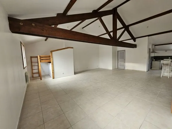 Loft 75 m2 au 1er étage
