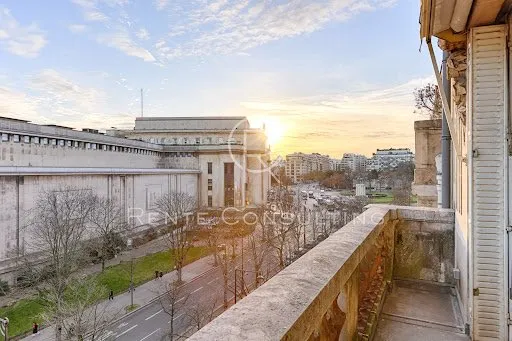 Appartement 7 pièces 320 m²
