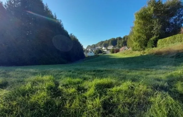 Terrain 682 m²