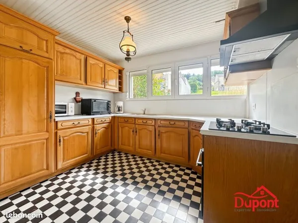 Maison 6 pièces 145 m²
