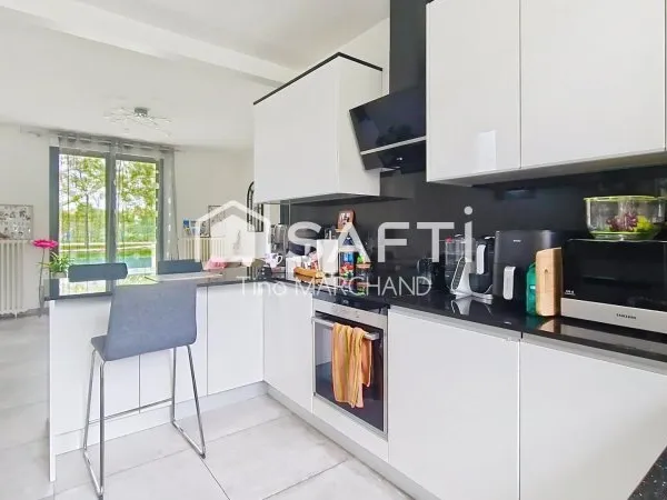 Maison entièrement rénovée - Quartier des 10 Arpents, à 10 minutes à pied de la gare