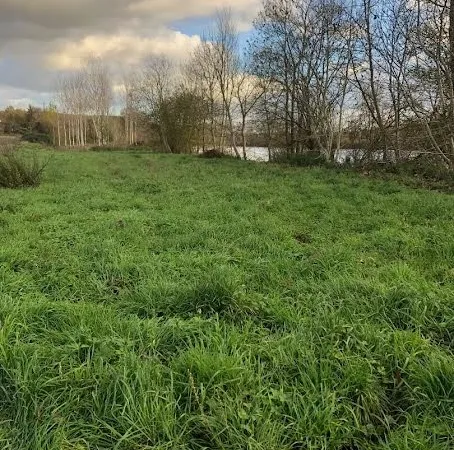 Terrain 450 m²