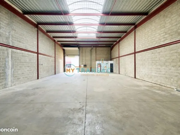 Local bureaux 435 m²