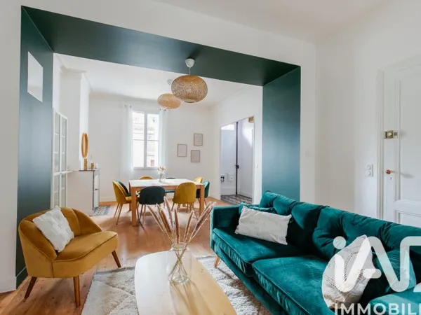 Maison 8 pièces 210 m²