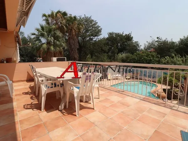 Argeles sur Mer - Villa totalisant 217m2 - Type 8 Pièces - 6