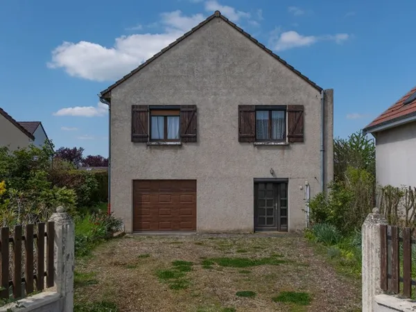 Maison de 88 m² à vendre à Saint Rémy