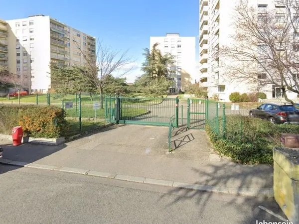 Box en sous-sol sécurisé