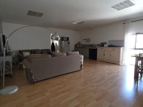 Maison 2 pièces 140 m²