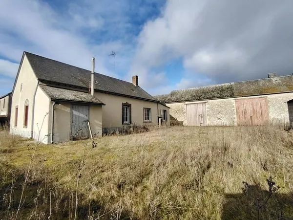 CORPS DE FERME AVEC NOMBREUSES DEPENDANCES