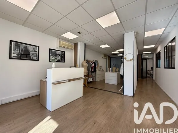 Bâtiment 184 m²