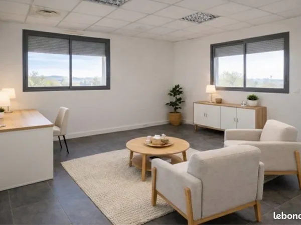 Bureau et espace de travail Location Alès  20m² 120€