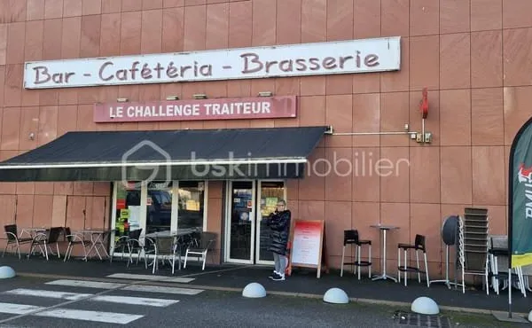 LOCAL COMMERCIAL - 396 m² - ENTRÉE INDÉPENDANTE - GALERIE CARREFOUR