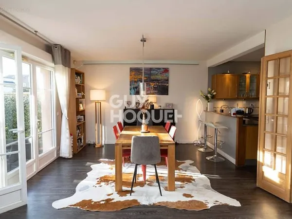 Maison 7 pièces 140 m²