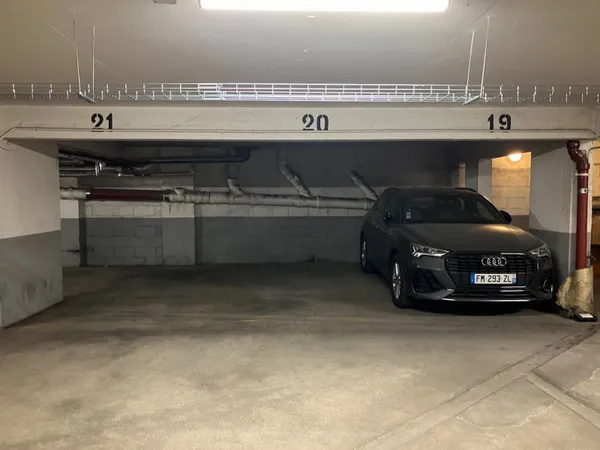 Loue parking 10m²