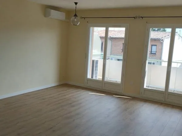 T4 DE 108M² AVEC DEUX BALCONS