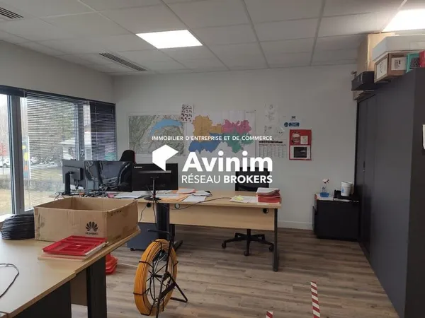 Bureaux 117 m²