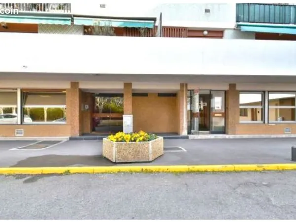 EXCLUSIVITÉ - BIEN RARE À FORT POTENTIEL - 150 m² EN REZ-DE-JARDIN
