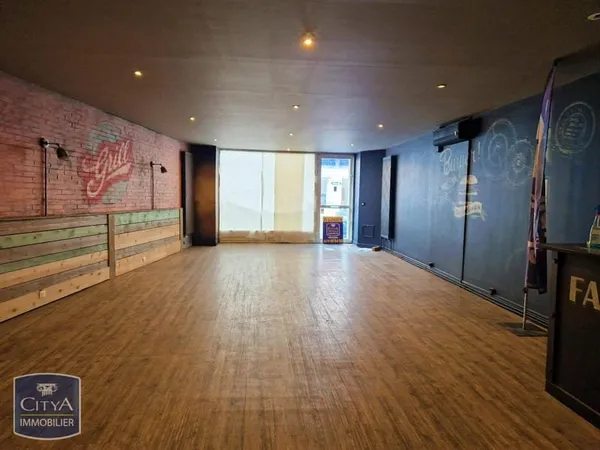 Local commercial 84 m²