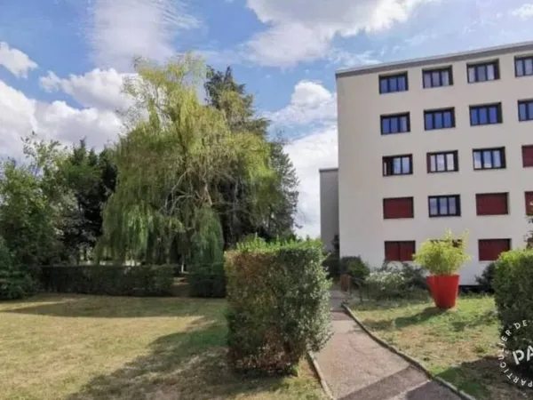 Studio 1 pièce 30 m²
