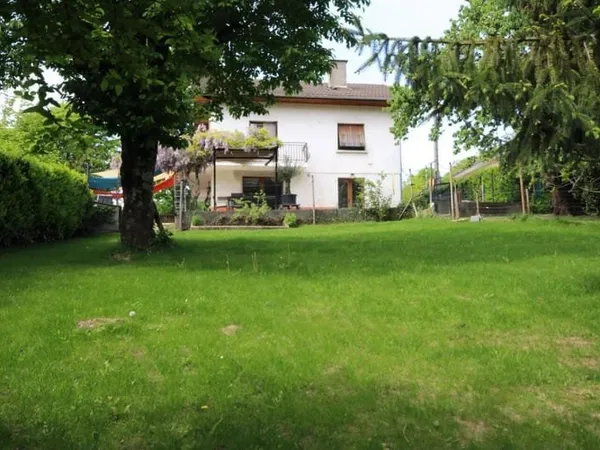 Maison 10 pièces 218 m²