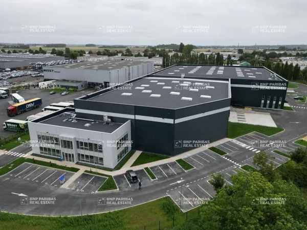 Local d'activité 2995 m²
