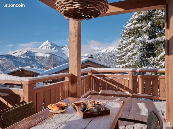 Chalet neuf au pied des pistes, 310 m2