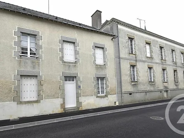 Bâtiment 274 m²