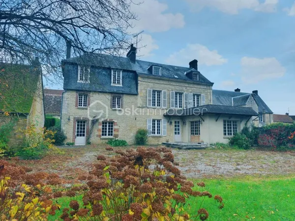 Maison 11 pièces 270 m²