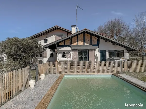 Maison 10 pièces 292 m²