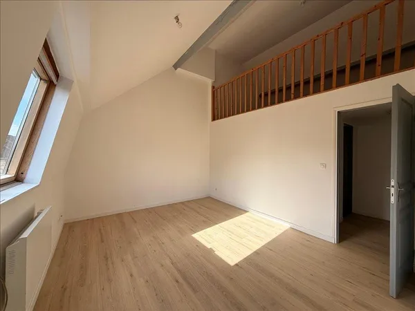 Appartement - RDC - 87 m2 - 3 pièces - Non meublé