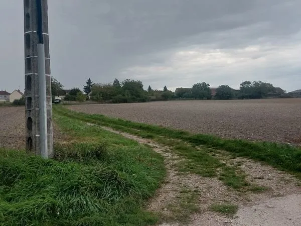 Terrain 2100 m2