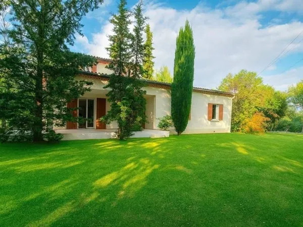 Villa 6 pièces 111 m²
