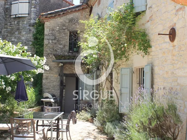 Maison 283 m²