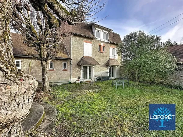 Maison en pierre Cerny - 200 m² - 771 m² de terrain