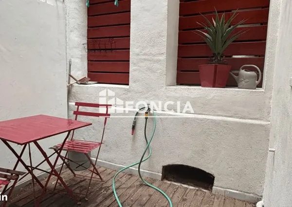 Appartement T2 rénové avec terrasse au calme Montpellier Saint-Roch