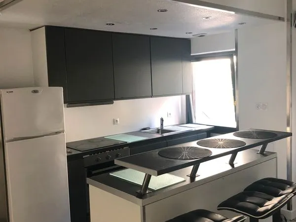 CHAMBRE MEUBLÉE dans colocation