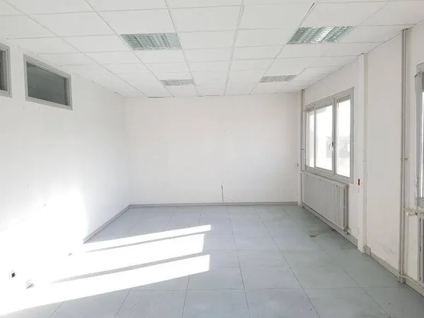 Bureaux 425 m²