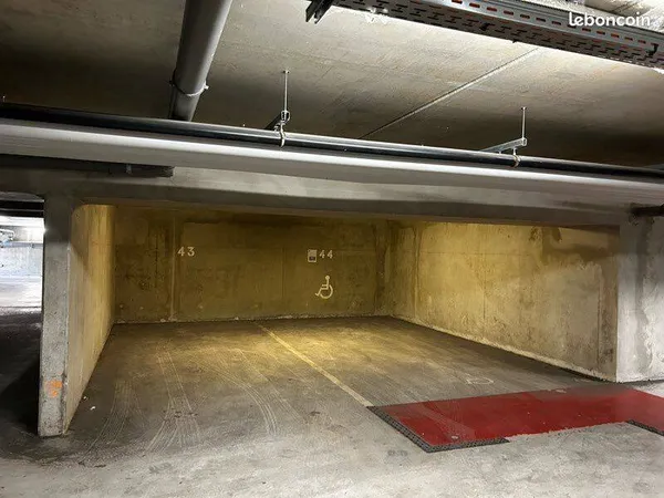 Parking 15 m²