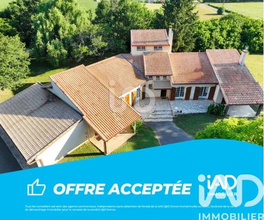 Maison 7 pièces 220 m²