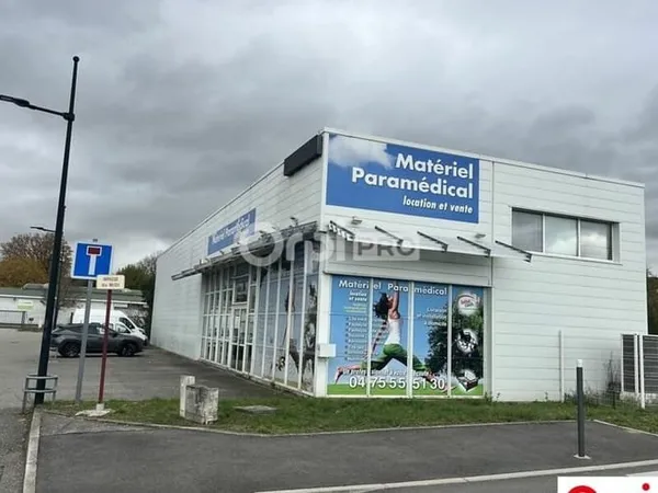 Local commercial 450 m²