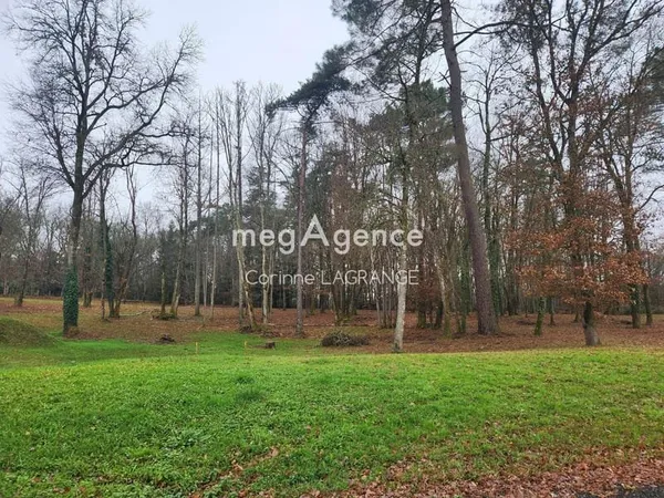 Terrain à bâtir de 1250 m2