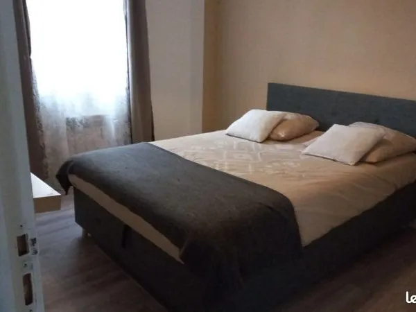Loue, chambre