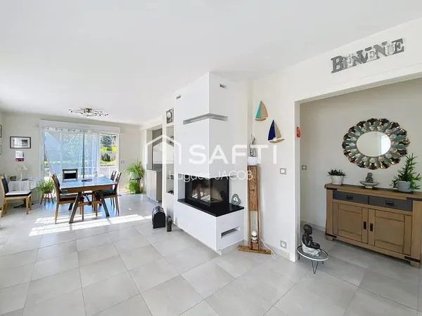 Maison 185 m² de 8 pièces avec 6 chambres, jardin, terrasse et sous-sol complet
