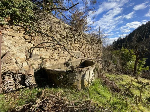 Terrain de loisir de 2056 m2 à deux pas du centre ville d'An
