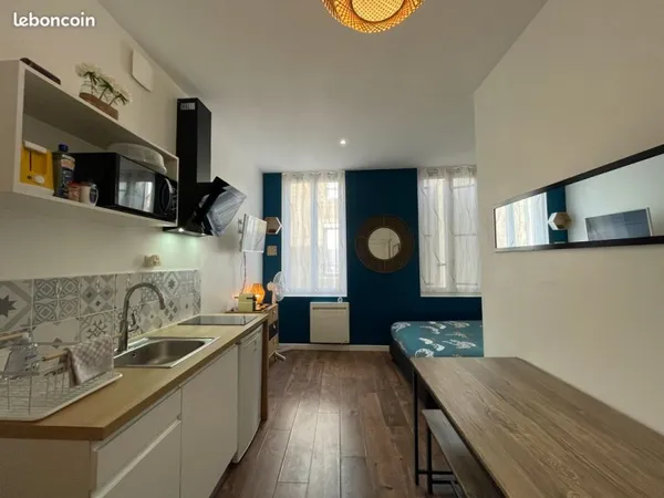 Appartement T1 - Studio 1er étage │ Centre-ville, au calme, très propre, proche parkings