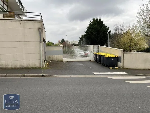Stationnement Location Joué-lès-Tours   40€
