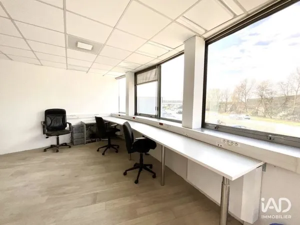 Location Murs commerciaux 121 m²