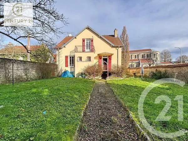 Maison 6 pièces 257 m²