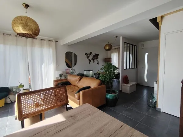 La Turballe... Maison contemporaine, secteur de Coispéan.